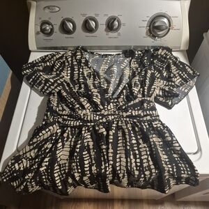 SHEIN Black and Tan Abstract Blouse